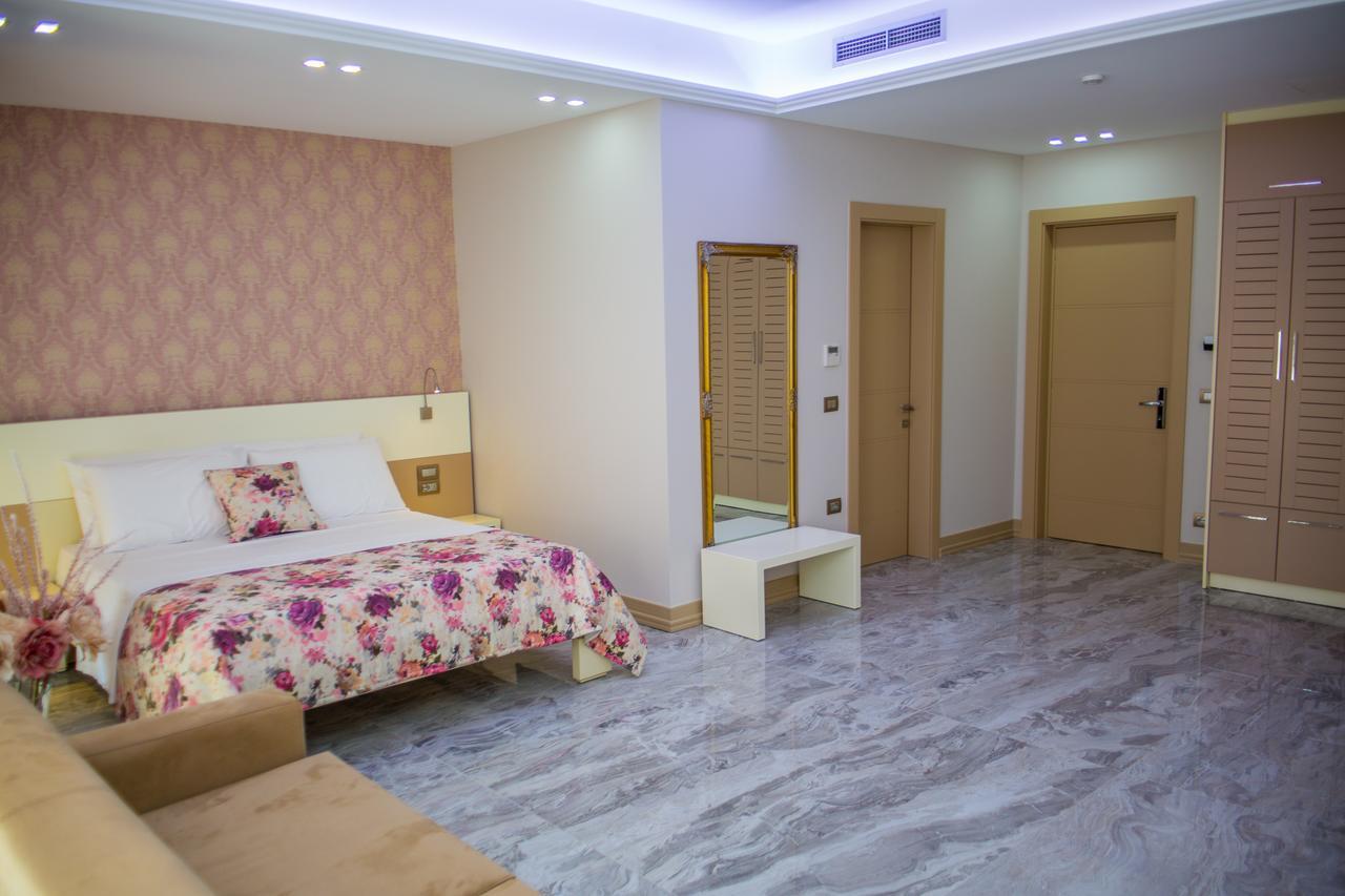 Hotel Vila Koral Durrës Exterior foto